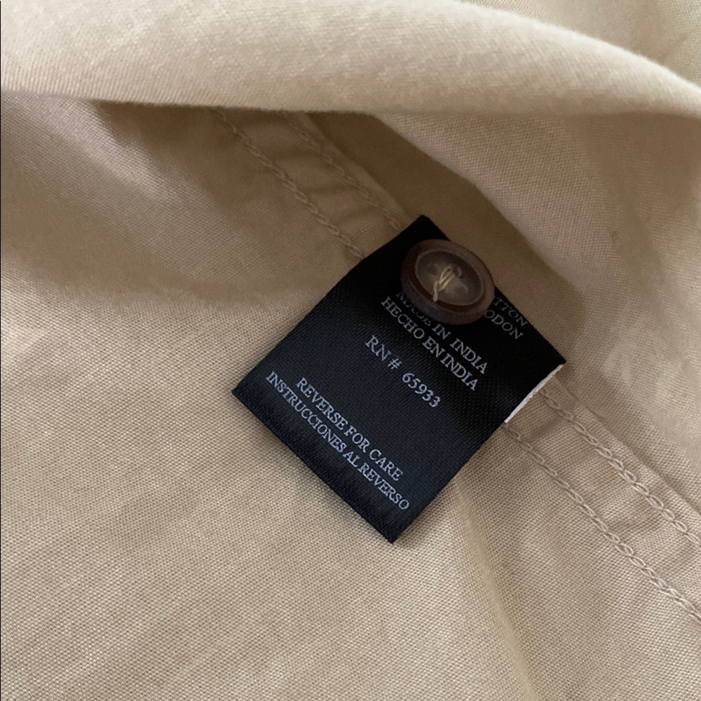 Tan Geometric Pattern Short Sleeve - Picture 9 of 9